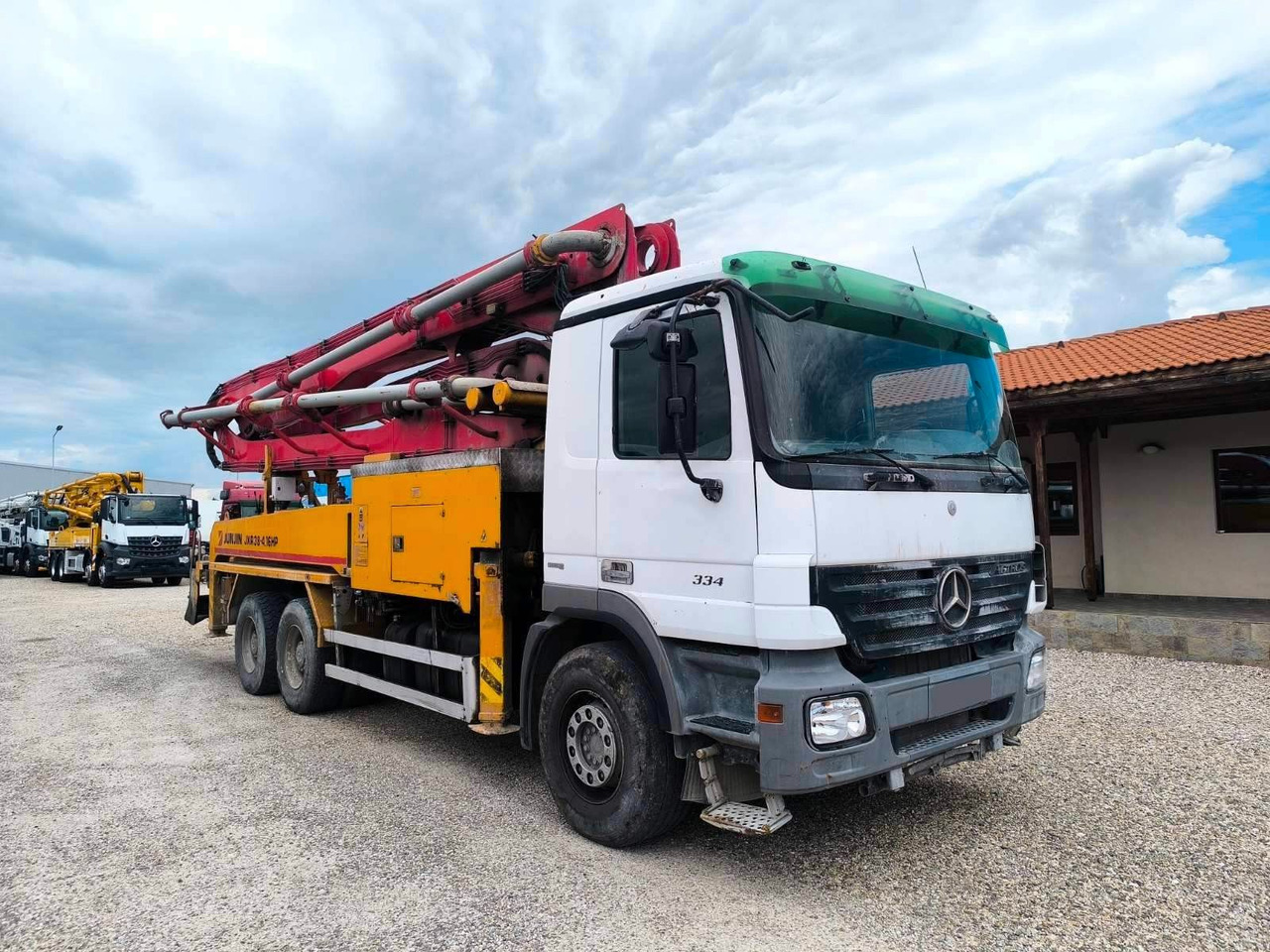 Mercedes-Benz ACTROS 3341 JUNJIN JXR 38-4 - Autočerpadlo: obrázek 1 Mercedes-Benz ACTROS 3341 JUNJIN JXR 38-4 - Autočerpadlo: obrázek 1