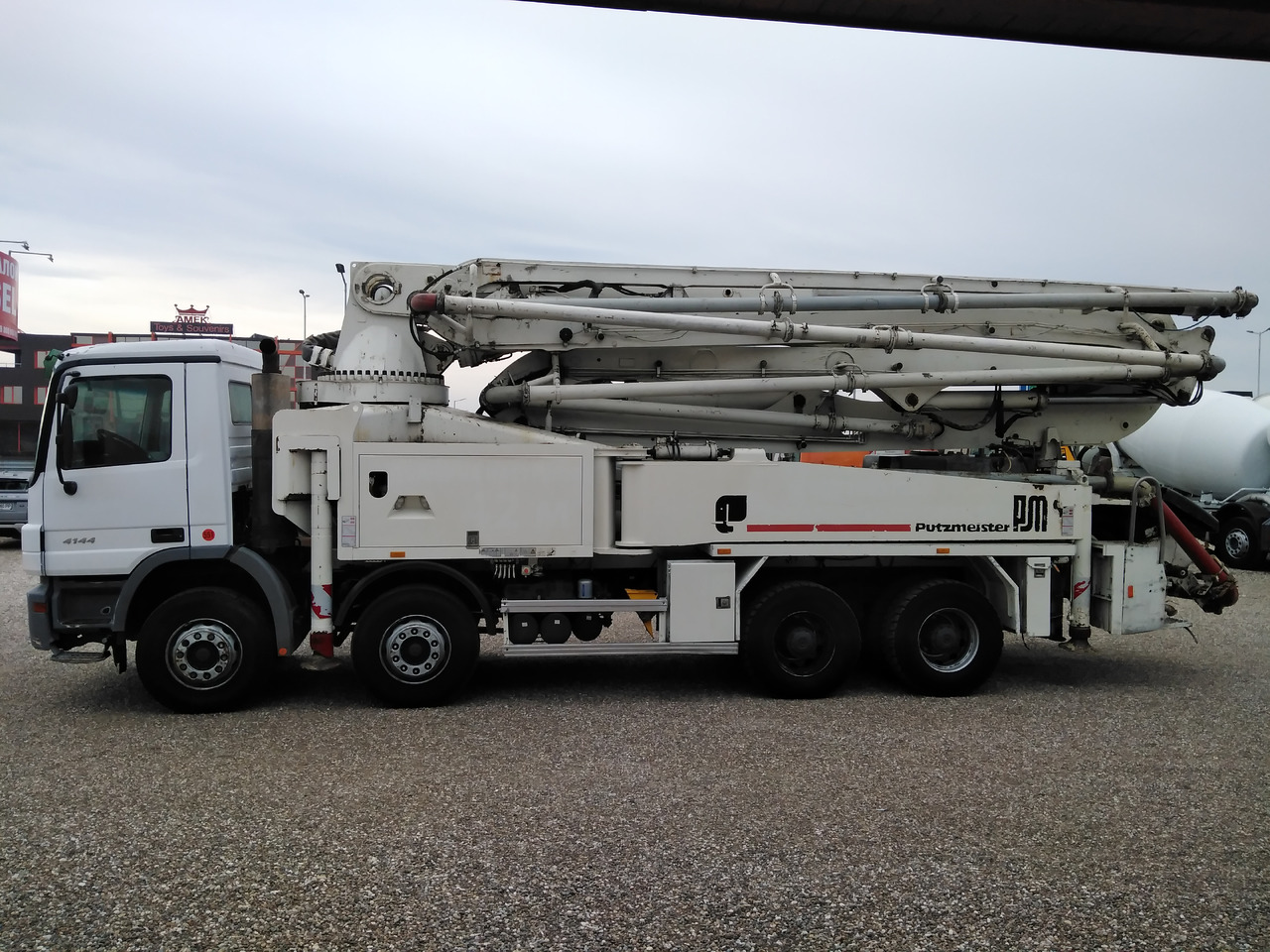Mercedes-Benz ACTROS 4144 PUTZMEISTER M42 - Autočerpadlo: obrázek 4 Mercedes-Benz ACTROS 4144 PUTZMEISTER M42 - Autočerpadlo: obrázek 4