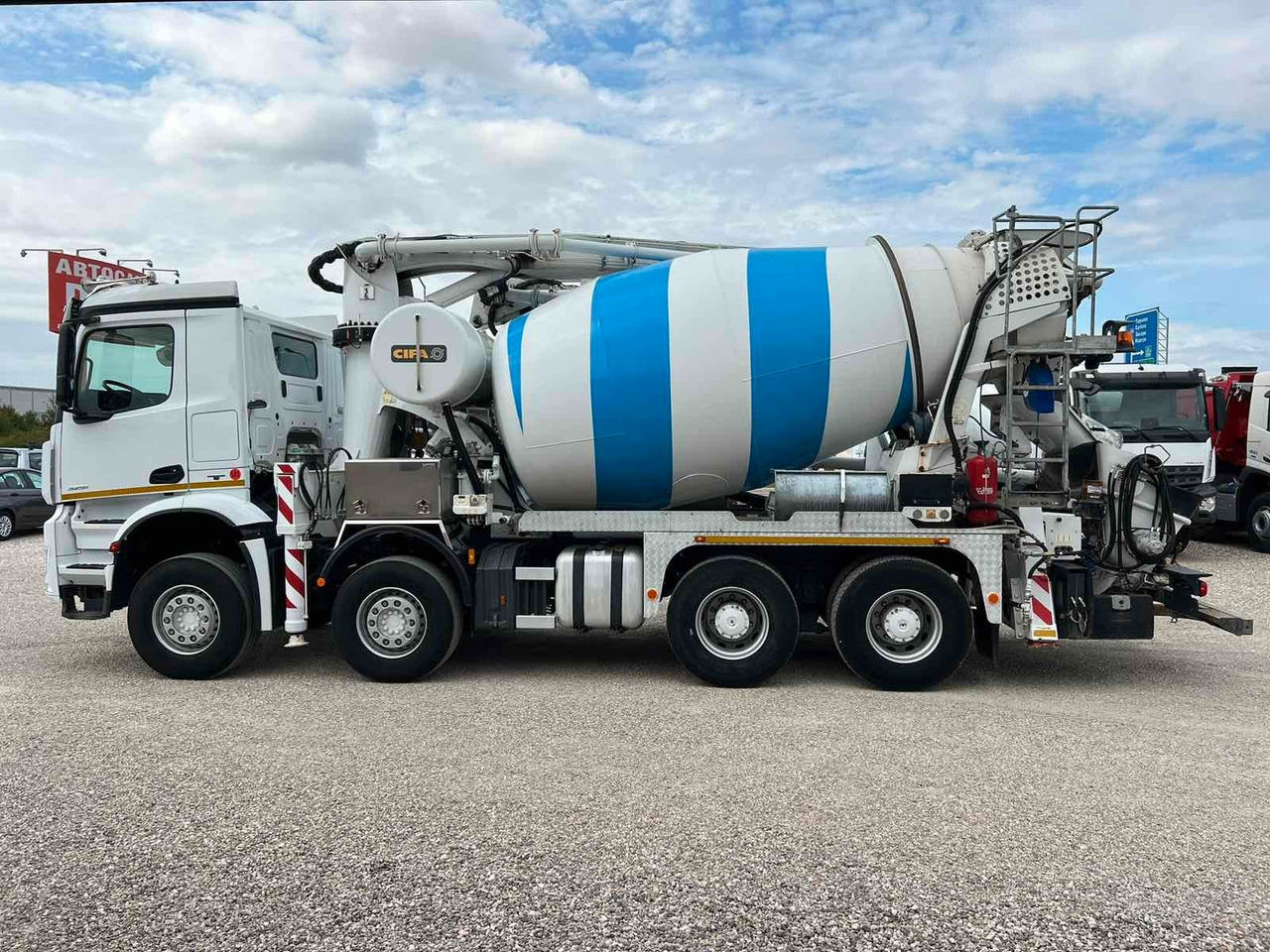 Mercedes-Benz AROCS 3251 CIFA MAGNUM MK28.4L - Autodomíchávač s čerpadlem: obrázek 4 Mercedes-Benz AROCS 3251 CIFA MAGNUM MK28.4L - Autodomíchávač s čerpadlem: obrázek 4