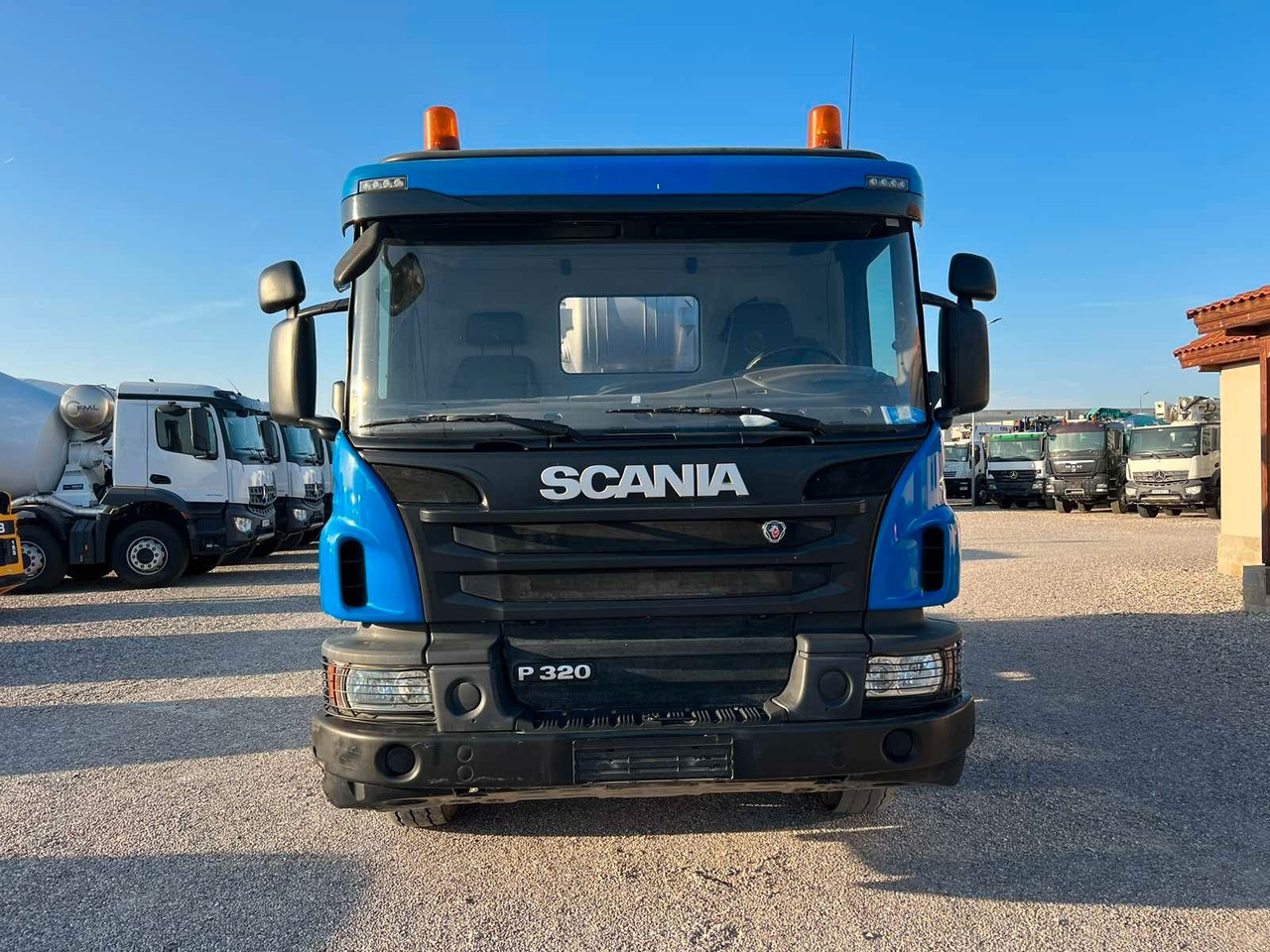 Scania P320 LIEBHERR 4M3 - Autodomíchávač: obrázek 2 Scania P320 LIEBHERR 4M3 - Autodomíchávač: obrázek 2