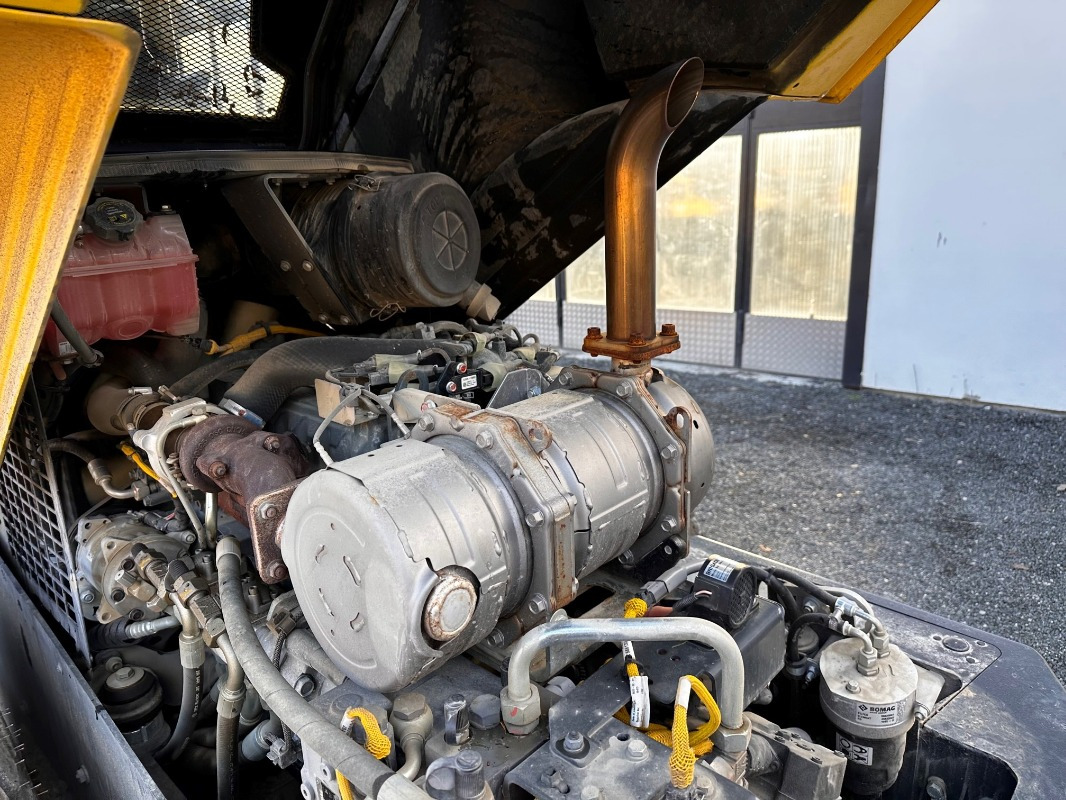 Nový Kompaktor BOMAG DE BW 177 BVC-5 Stage V/Tier 4f: obrázek 7 Nový Kompaktor BOMAG DE BW 177 BVC-5 Stage V/Tier 4f: obrázek 7