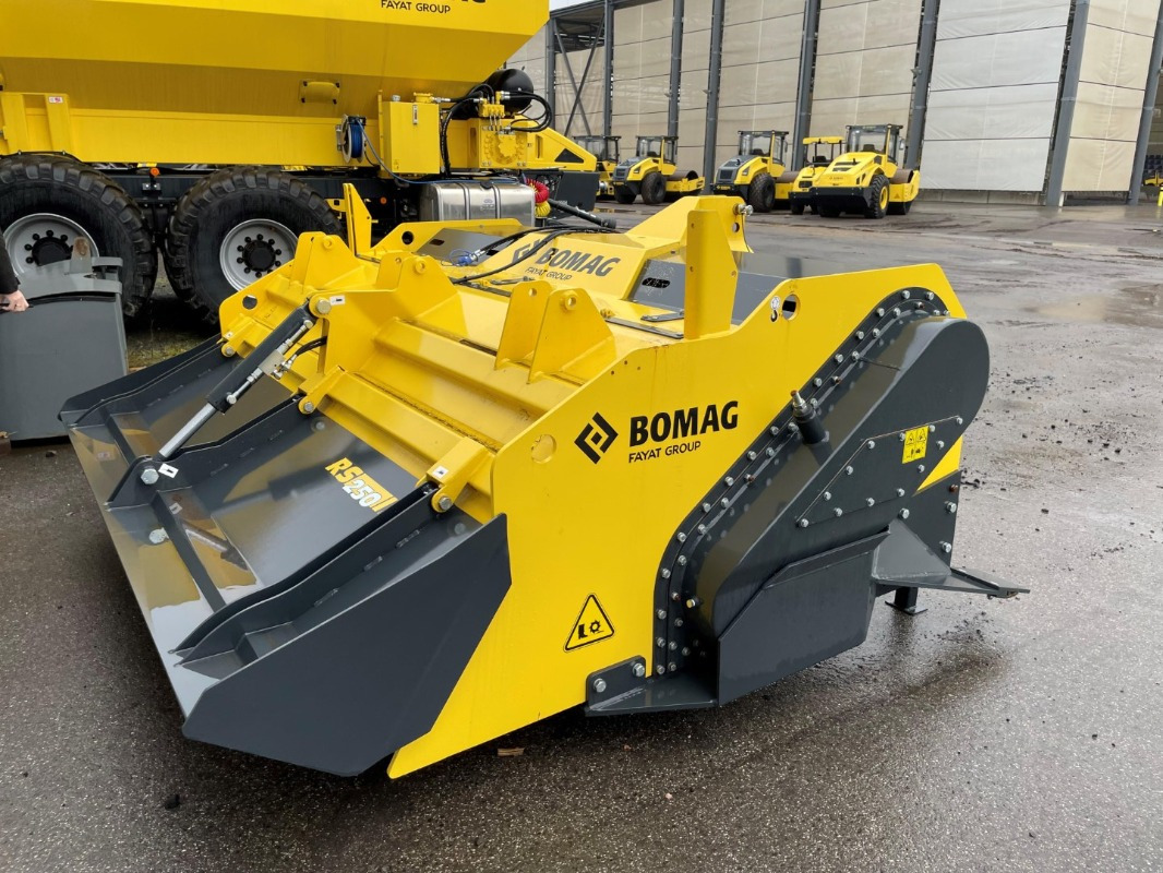 BOMAG DE RS 250 - Zemní fréza: obrázek 1 BOMAG DE RS 250 - Zemní fréza: obrázek 1
