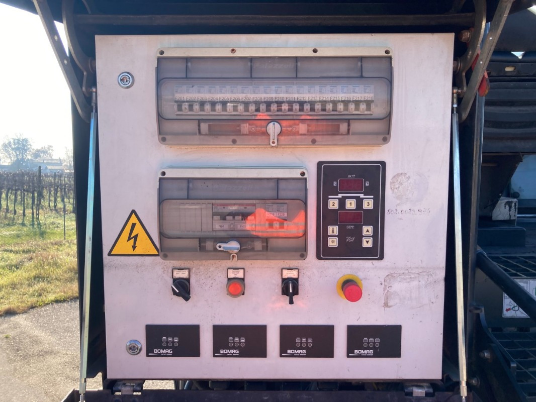 BOMAG IT BF 700 C-2 S500 Stage IV/Tier 4f - Finišér: obrázek 4 BOMAG IT BF 700 C-2 S500 Stage IV/Tier 4f - Finišér: obrázek 4