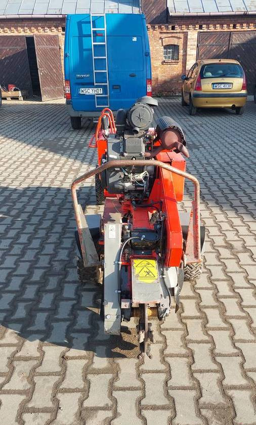 Frezarka do pni Vermeer SC252 - Fréza na pařezy: obrázek 3 Frezarka do pni Vermeer SC252 - Fréza na pařezy: obrázek 3