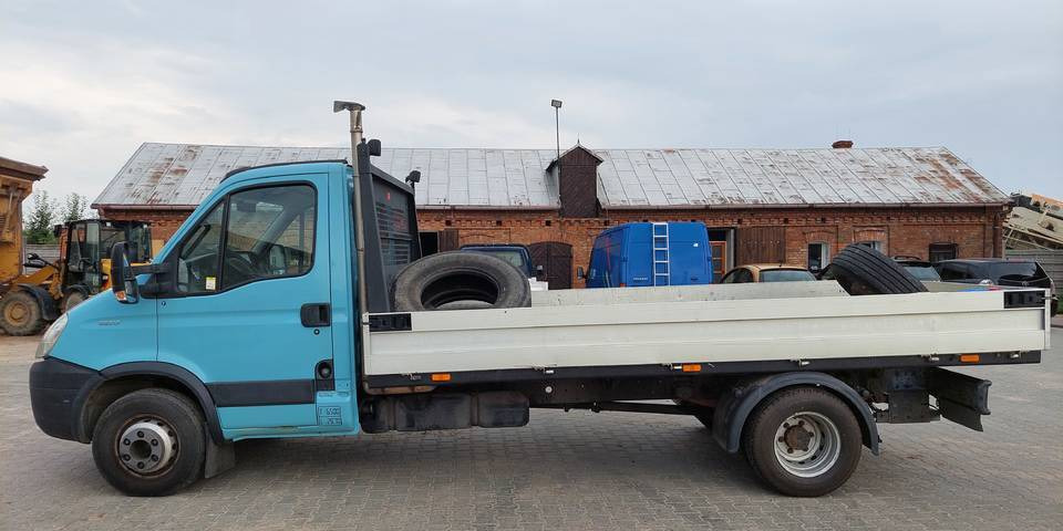 Iveco Daily 65C17 silnik 3.0 skrzynia automat - Dodávka valník: obrázek 2 Iveco Daily 65C17 silnik 3.0 skrzynia automat - Dodávka valník: obrázek 2