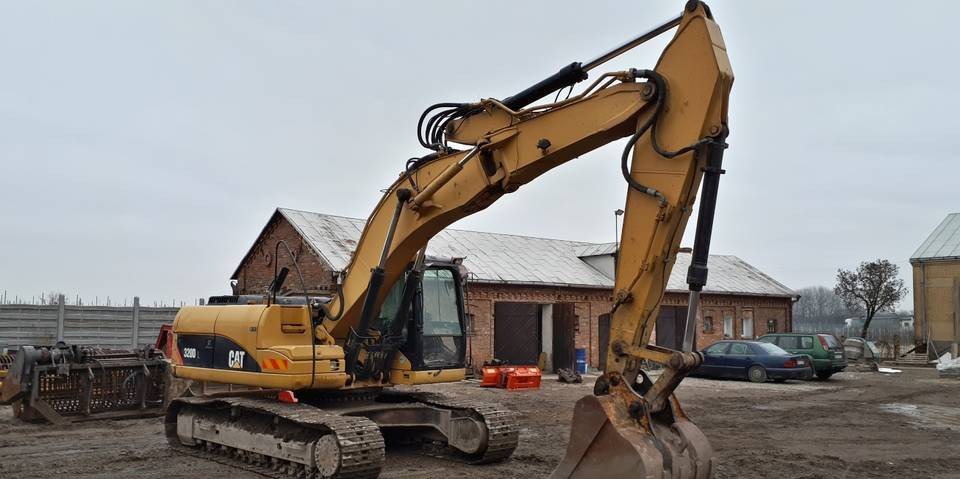 Koparka Caterpillar 320DL hydraulika klima kamera CAT - Pásové rýpadlo: obrázek 4 Koparka Caterpillar 320DL hydraulika klima kamera CAT - Pásové rýpadlo: obrázek 4