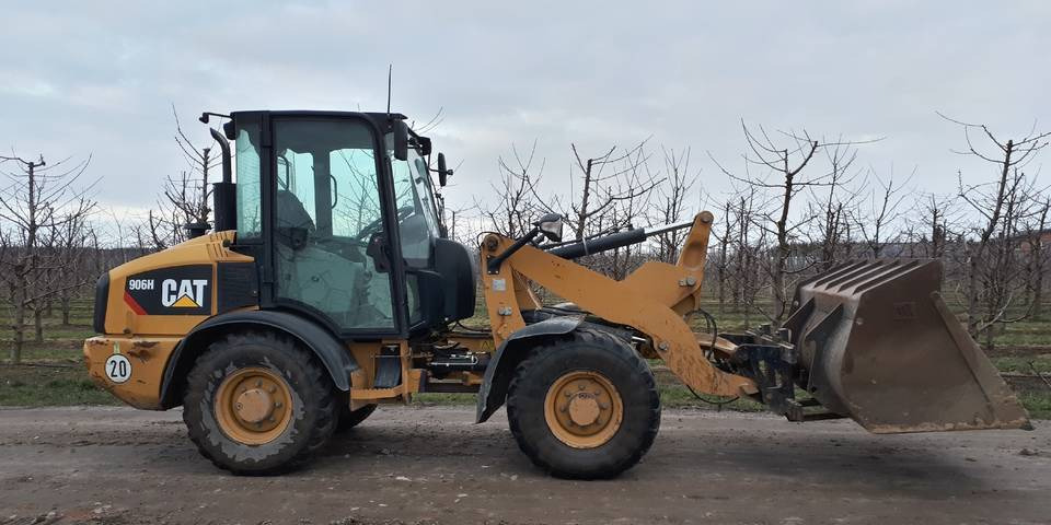 Ładowarka Caterpillar 906H widły + łyżka - Kolový nakladač: obrázek 3 Ładowarka Caterpillar 906H widły + łyżka - Kolový nakladač: obrázek 3