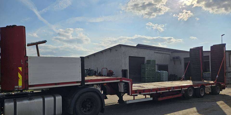 Naczepa niskopodwozie Bodex KIS3J DMC 47 ton - Podvalníkový návěs: obrázek 3 Naczepa niskopodwozie Bodex KIS3J DMC 47 ton - Podvalníkový návěs: obrázek 3