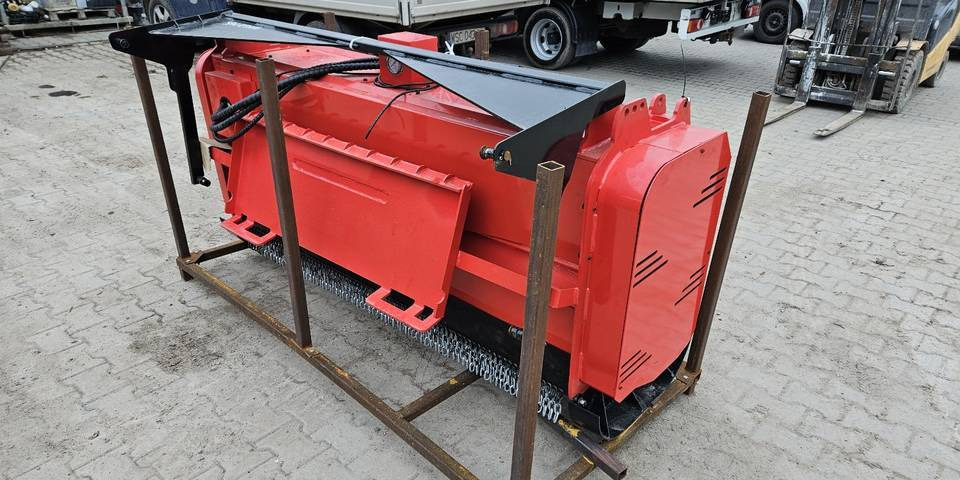 Nowy mulcher leśny GIYI bęben 181 cm 50 zębów Bobcat mini ładowarka - Lesní mulčovač: obrázek 4 Nowy mulcher leśny GIYI bęben 181 cm 50 zębów Bobcat mini ładowarka - Lesní mulčovač: obrázek 4
