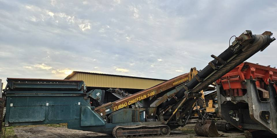 Przesiewacz mobilny Powerscreen Chieftain 1400 rozdrabniacz wibrokrata - Třídič: obrázek 1 Przesiewacz mobilny Powerscreen Chieftain 1400 rozdrabniacz wibrokrata - Třídič: obrázek 1