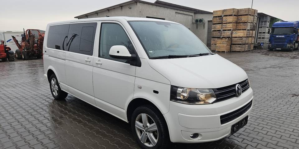 Volkswagen Multivan 180KM 4Motion 4x4 automat DSG długi - Osobní auto: obrázek 4 Volkswagen Multivan 180KM 4Motion 4x4 automat DSG długi - Osobní auto: obrázek 4