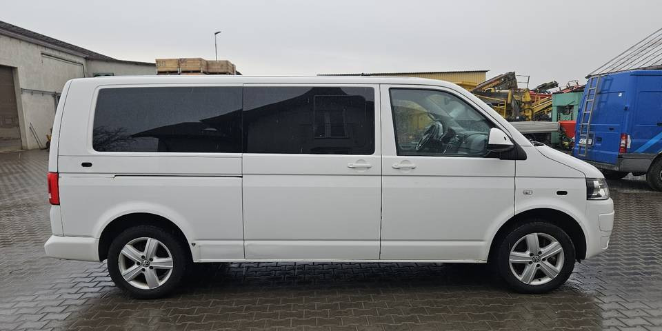 Volkswagen Multivan 180KM 4Motion 4x4 automat DSG długi - Osobní auto: obrázek 5 Volkswagen Multivan 180KM 4Motion 4x4 automat DSG długi - Osobní auto: obrázek 5
