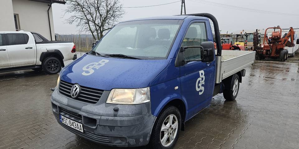 Volkswagen Transporter T5 2.5 skrzynia FV23% klima automat Webasto - Dodávka valník: obrázek 2 Volkswagen Transporter T5 2.5 skrzynia FV23% klima automat Webasto - Dodávka valník: obrázek 2