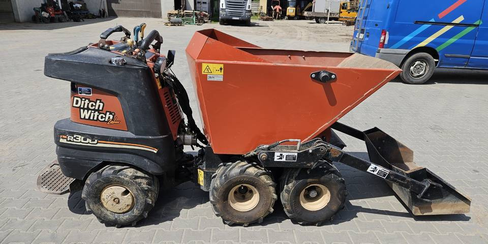 Wozidło samozaładowcze Ditch Witch R300 koparka łańcuchowa - Mini-sklápěčka: obrázek 5 Wozidło samozaładowcze Ditch Witch R300 koparka łańcuchowa - Mini-sklápěčka: obrázek 5