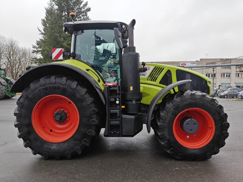 Claas Axion 920 Cmatic GREEN FIT - Traktor: obrázek 3 Claas Axion 920 Cmatic GREEN FIT - Traktor: obrázek 3