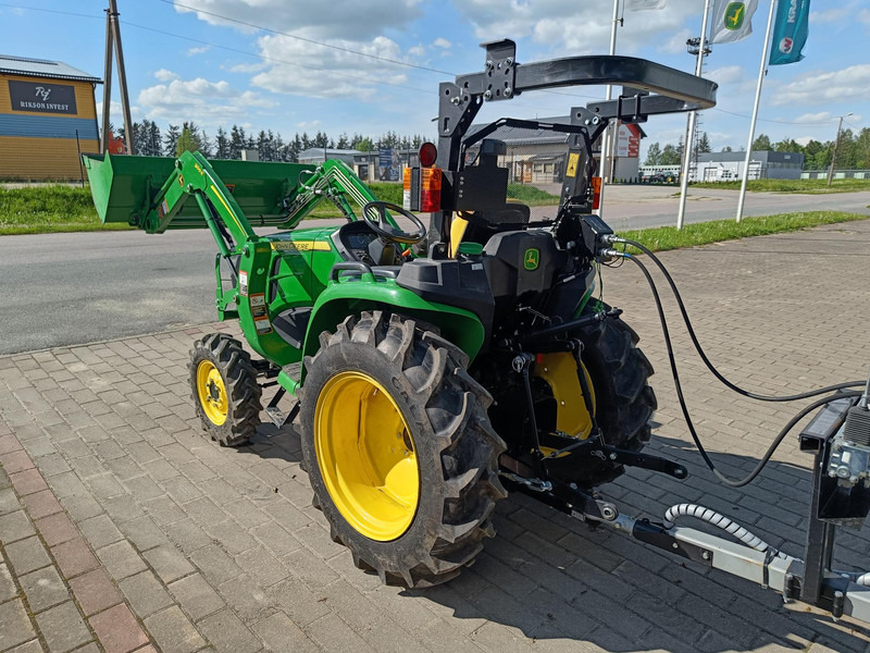 John Deere 3038E Vahva Jussi 400 - Traktor: obrázek 3 John Deere 3038E Vahva Jussi 400 - Traktor: obrázek 3