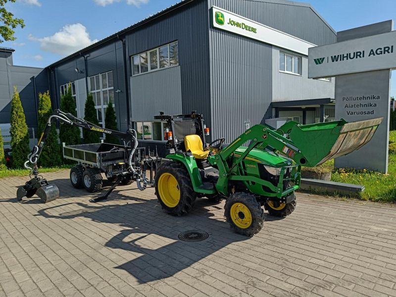 John Deere 3038E Vahva Jussi 400 - Traktor: obrázek 1 John Deere 3038E Vahva Jussi 400 - Traktor: obrázek 1