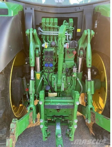 John Deere 6215R - Traktor: obrázek 5 John Deere 6215R - Traktor: obrázek 5