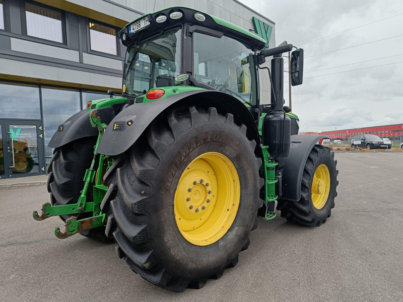 John Deere 6215R - Traktor: obrázek 3 John Deere 6215R - Traktor: obrázek 3