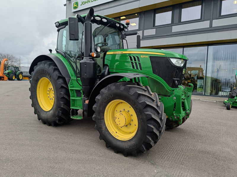 John Deere 6215R - Traktor: obrázek 1 John Deere 6215R - Traktor: obrázek 1