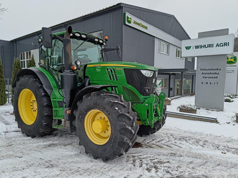 John Deere 6215R - Traktor: obrázek 1 John Deere 6215R - Traktor: obrázek 1
