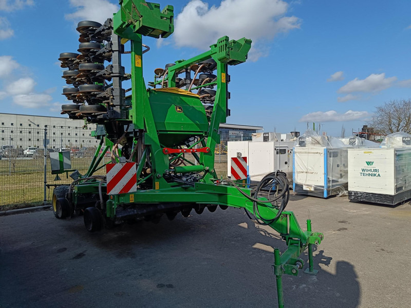 John Deere 750 A - Přesný secí stroj: obrázek 1 John Deere 750 A - Přesný secí stroj: obrázek 1