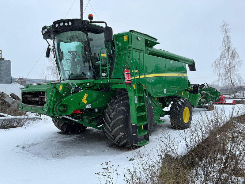 John Deere T660 - Sklízecí mlátička: obrázek 4 John Deere T660 - Sklízecí mlátička: obrázek 4