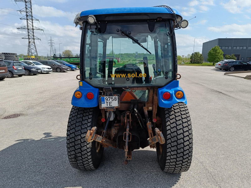 New Holland Boomer 40 - Traktor: obrázek 4 New Holland Boomer 40 - Traktor: obrázek 4