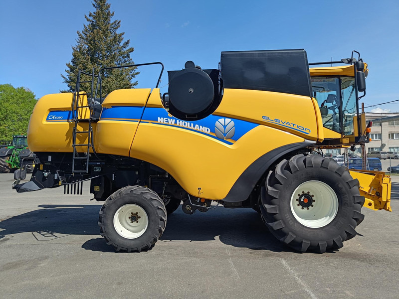 New Holland CX6090 - Sklízecí mlátička: obrázek 2 New Holland CX6090 - Sklízecí mlátička: obrázek 2