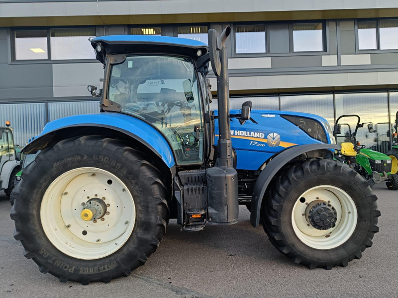 New Holland T7.270 AC - Traktor: obrázek 2 New Holland T7.270 AC - Traktor: obrázek 2