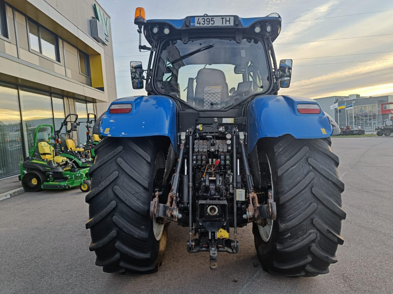 New Holland T7.270 AC - Traktor: obrázek 4 New Holland T7.270 AC - Traktor: obrázek 4