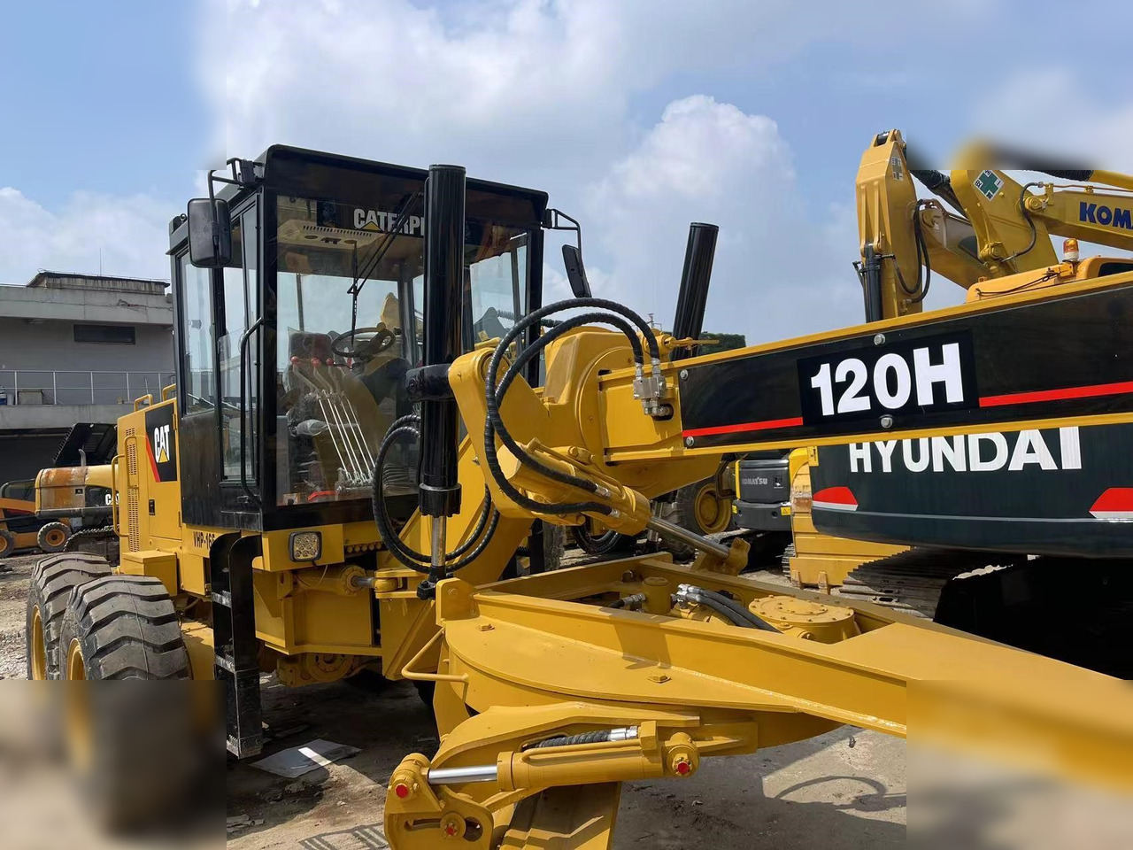 CATERPILLAR 120H - Grejdr: obrázek 4 CATERPILLAR 120H - Grejdr: obrázek 4
