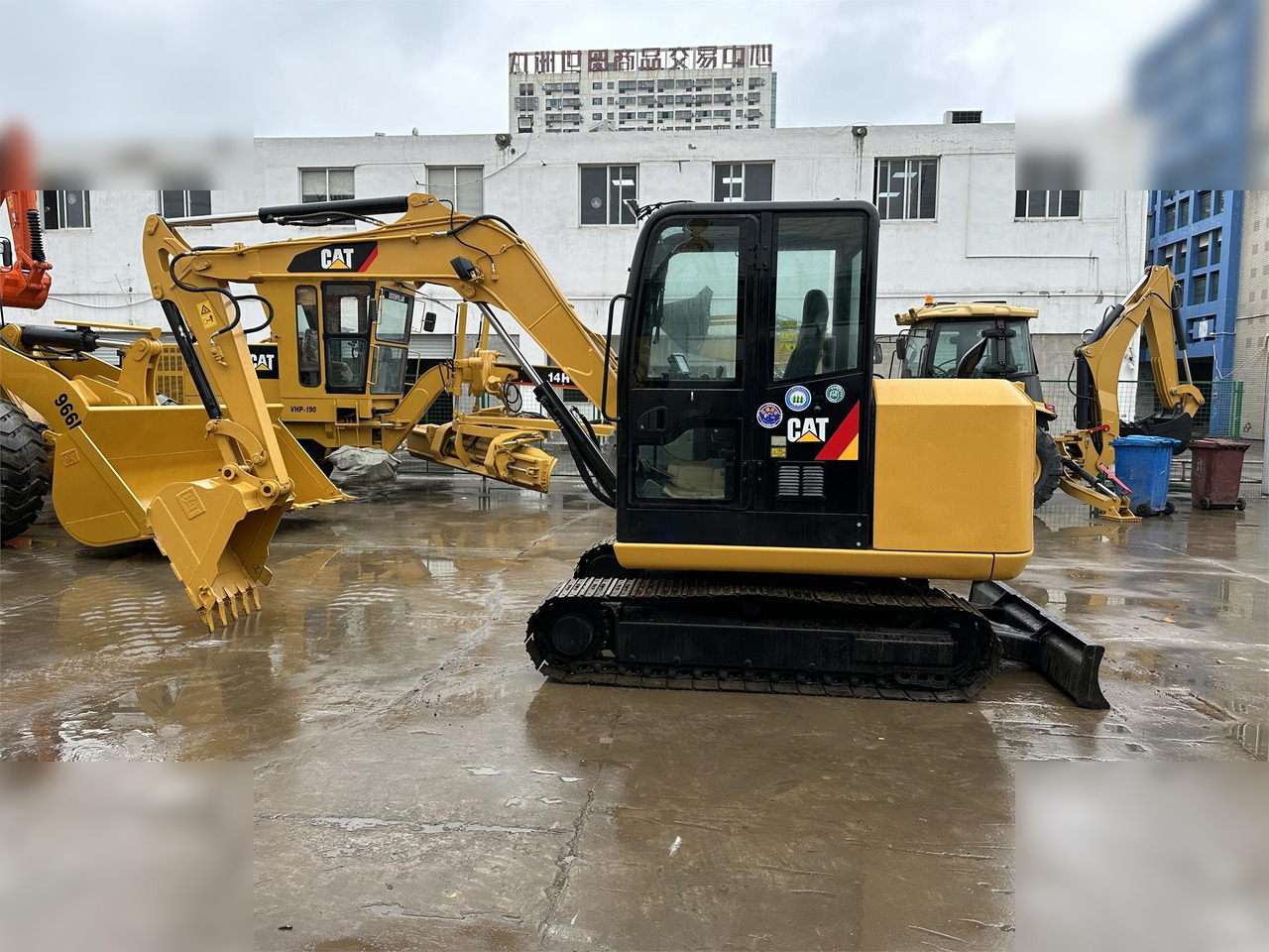 CATERPILLAR 305.5E2 CR - Mini rýpadlo: obrázek 1 CATERPILLAR 305.5E2 CR - Mini rýpadlo: obrázek 1