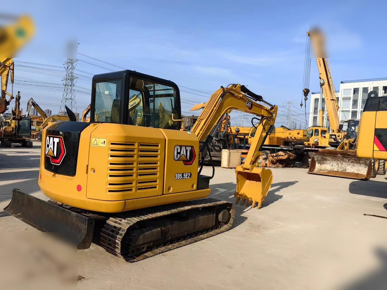 CATERPILLAR 305.5E2 - Mini rýpadlo: obrázek 3 CATERPILLAR 305.5E2 - Mini rýpadlo: obrázek 3