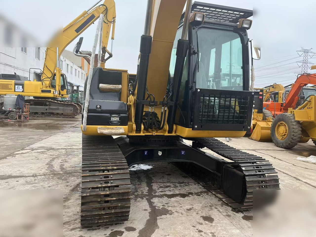 CATERPILLAR 313D2 GC - Pásové rýpadlo: obrázek 4 CATERPILLAR 313D2 GC - Pásové rýpadlo: obrázek 4