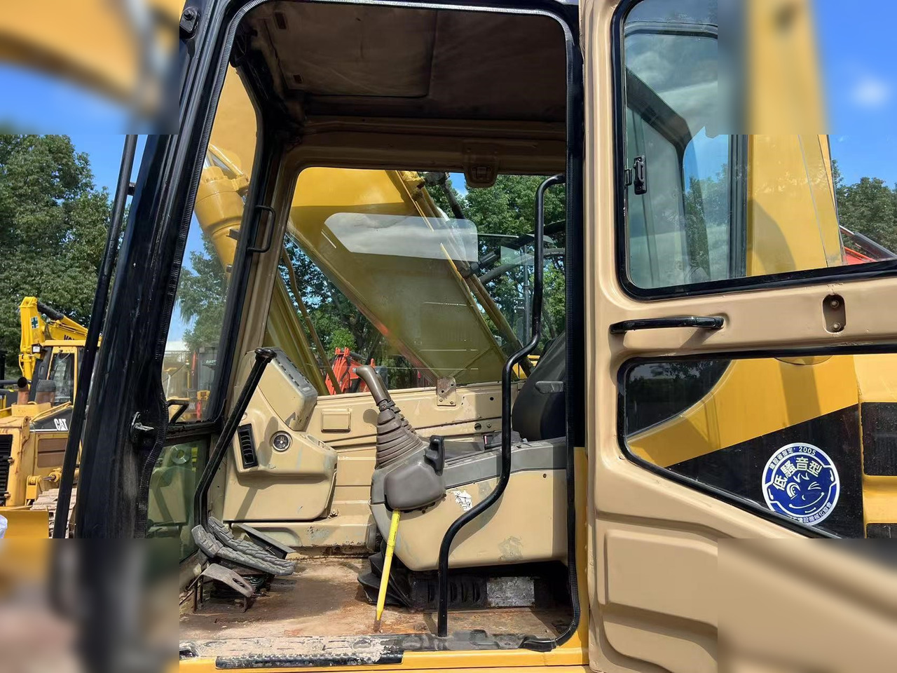 CATERPILLAR 320BL - Pásové rýpadlo: obrázek 4 CATERPILLAR 320BL - Pásové rýpadlo: obrázek 4