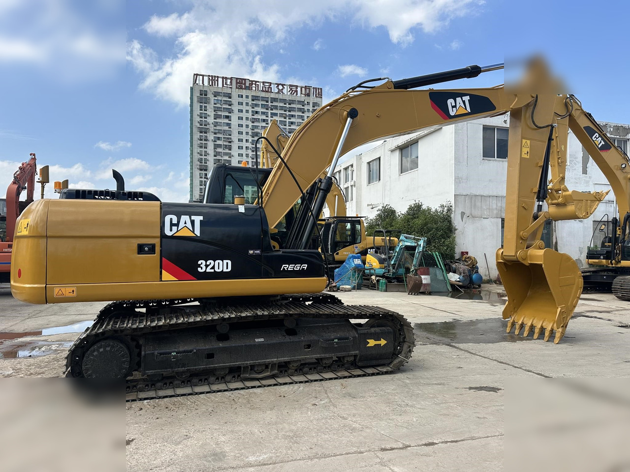 CATERPILLAR 320D - Pásové rýpadlo: obrázek 3 CATERPILLAR 320D - Pásové rýpadlo: obrázek 3