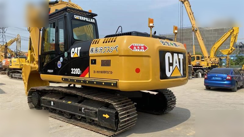CATERPILLAR 320D2 - Pásové rýpadlo: obrázek 2 CATERPILLAR 320D2 - Pásové rýpadlo: obrázek 2