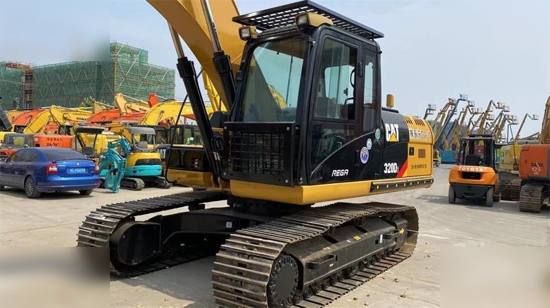 CATERPILLAR 320D2 - Pásové rýpadlo: obrázek 5 CATERPILLAR 320D2 - Pásové rýpadlo: obrázek 5