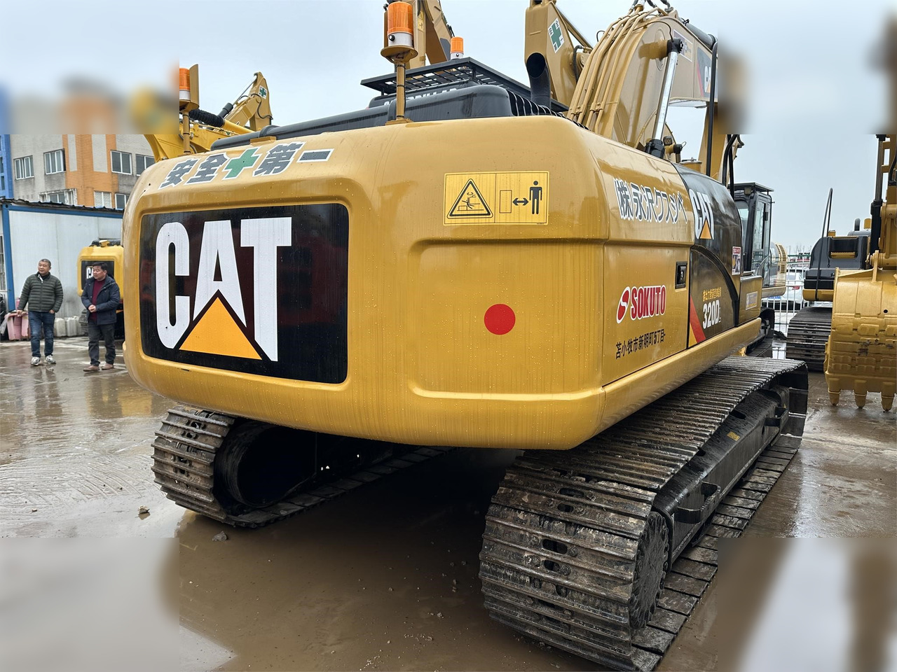CATERPILLAR 320DL - Pásové rýpadlo: obrázek 4 CATERPILLAR 320DL - Pásové rýpadlo: obrázek 4
