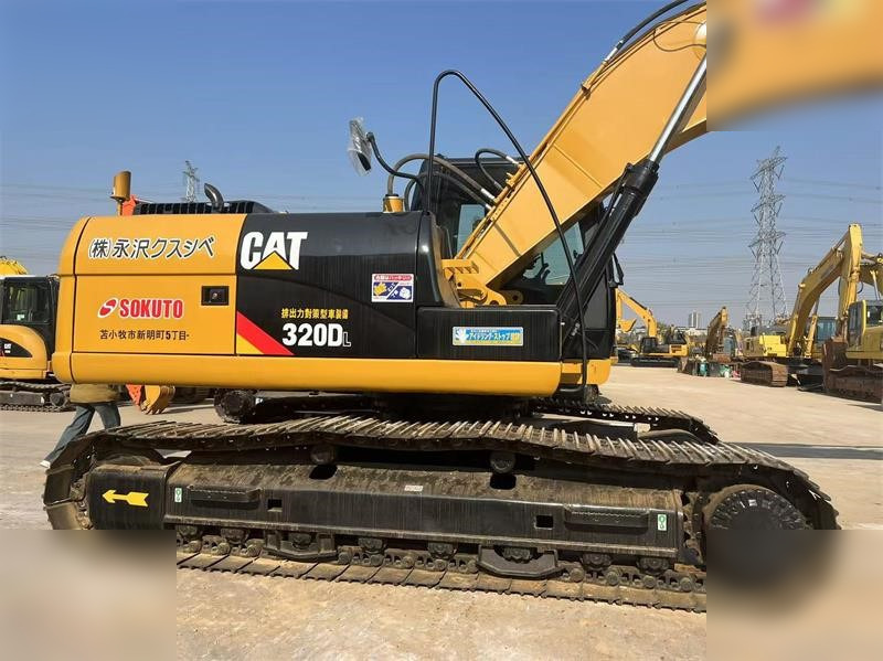CATERPILLAR 320DL - Pásové rýpadlo: obrázek 4 CATERPILLAR 320DL - Pásové rýpadlo: obrázek 4