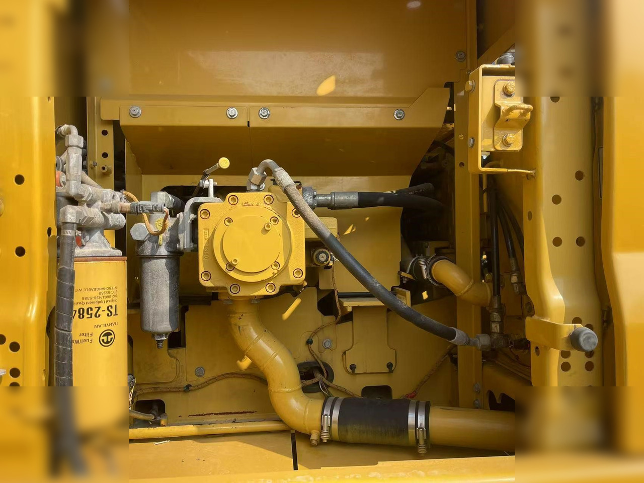 CATERPILLAR 320GC - Pásové rýpadlo: obrázek 5 CATERPILLAR 320GC - Pásové rýpadlo: obrázek 5