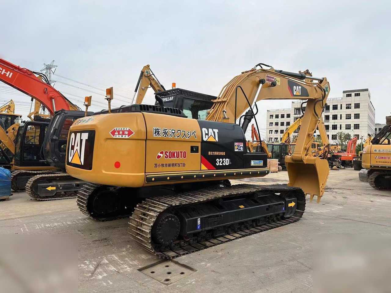 CATERPILLAR 323DL - Pásové rýpadlo: obrázek 3 CATERPILLAR 323DL - Pásové rýpadlo: obrázek 3