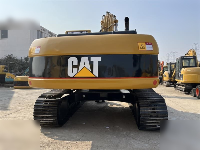 CATERPILLAR 325CL - Pásové rýpadlo: obrázek 4 CATERPILLAR 325CL - Pásové rýpadlo: obrázek 4