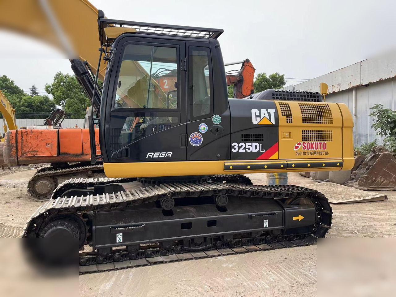 CATERPILLAR 325DL - Pásové rýpadlo: obrázek 3 CATERPILLAR 325DL - Pásové rýpadlo: obrázek 3
