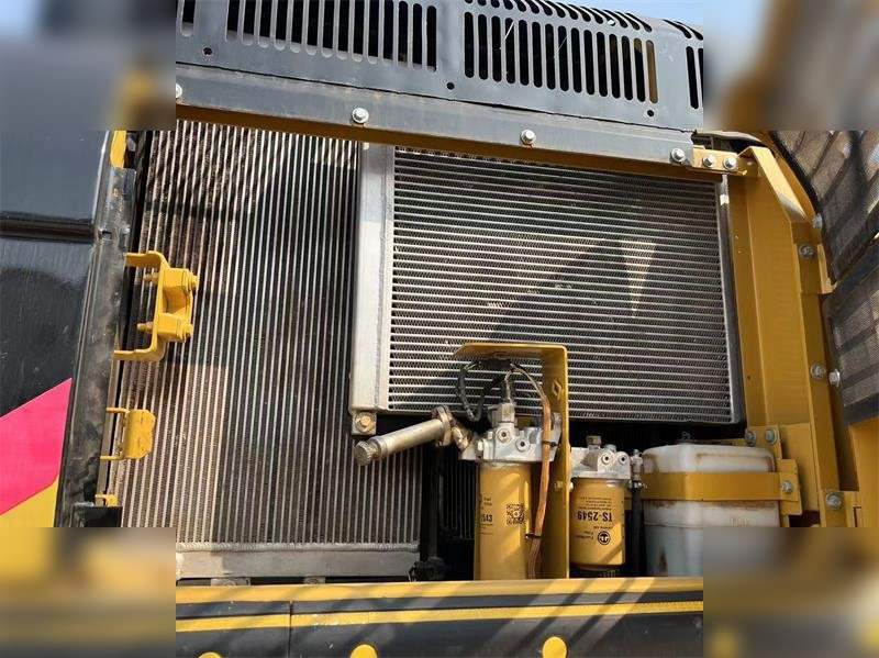 CATERPILLAR 330D - Pásové rýpadlo: obrázek 5 CATERPILLAR 330D - Pásové rýpadlo: obrázek 5