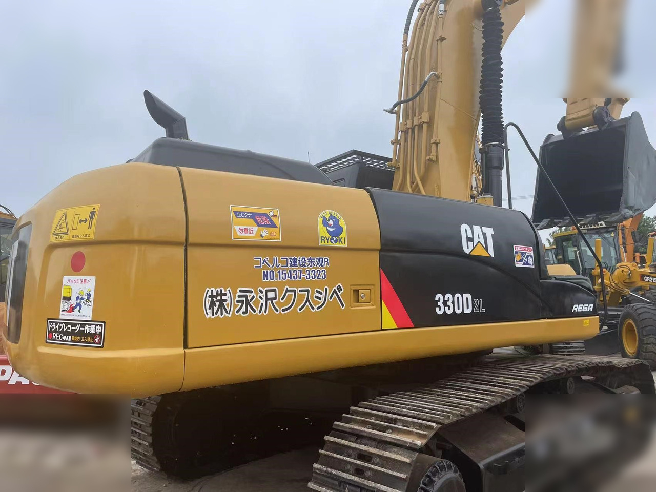 CATERPILLAR 330D2 - Pásové rýpadlo: obrázek 2 CATERPILLAR 330D2 - Pásové rýpadlo: obrázek 2