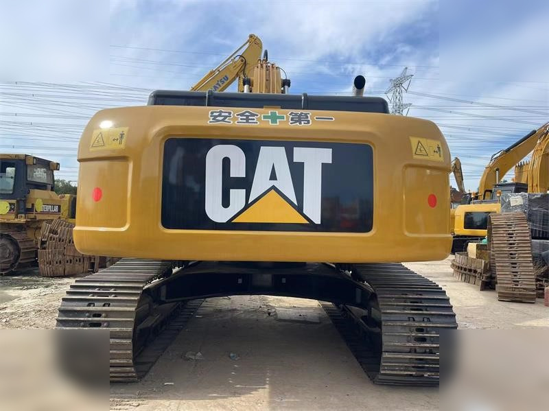 CATERPILLAR 330D2 - Pásové rýpadlo: obrázek 5 CATERPILLAR 330D2 - Pásové rýpadlo: obrázek 5