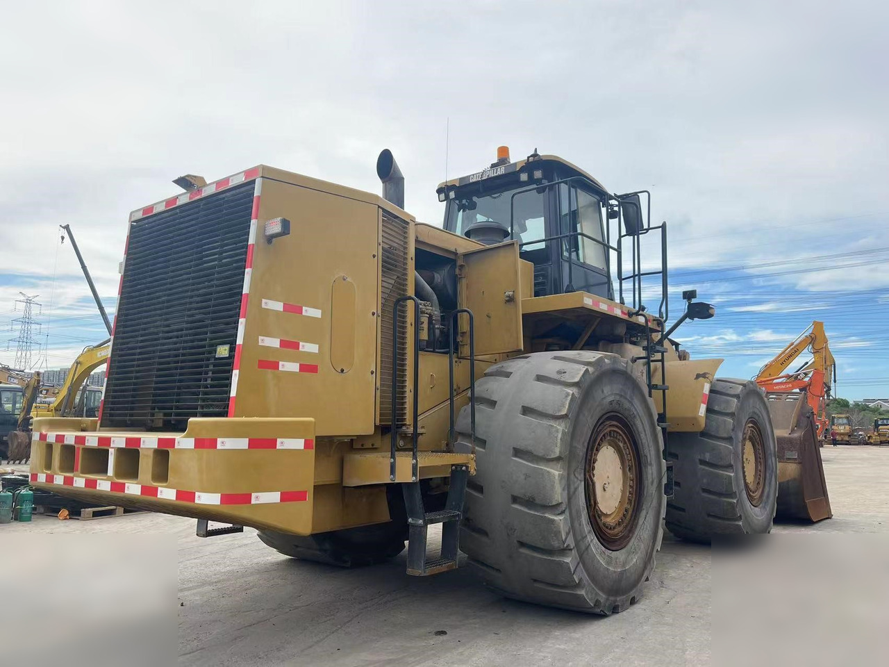 CATERPILLAR 986H - Kolový nakladač: obrázek 2 CATERPILLAR 986H - Kolový nakladač: obrázek 2
