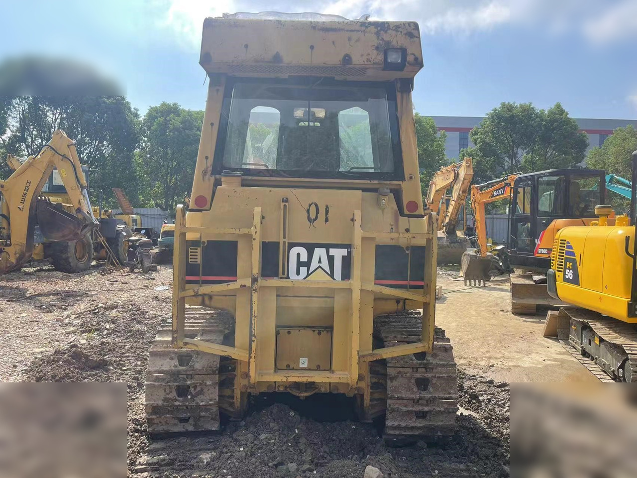 CATERPILLAR D5G XL - Buldozer: obrázek 3 CATERPILLAR D5G XL - Buldozer: obrázek 3